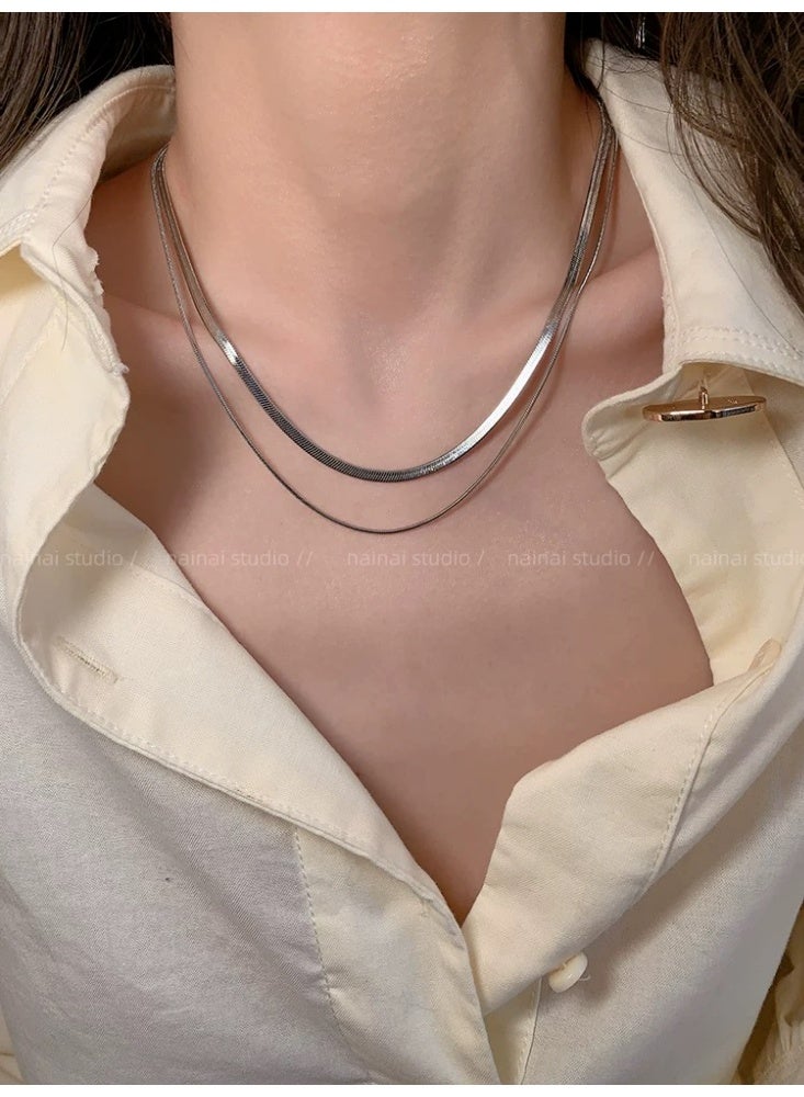 قلادة دقيقة مزدوجة الطبقات، تصميم بسيط بأسلوب فاخر، من الفولاذ التيتانيوم غير القابل للتцветي، مثالية للارتداء اليومي وهدية رائعة. (رمادي) - Image 3